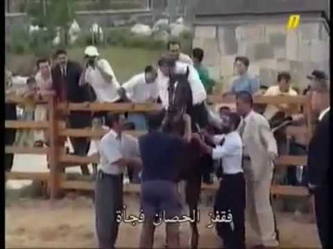 شاهد لحظة سقوط أردوغان من فوق الحصان