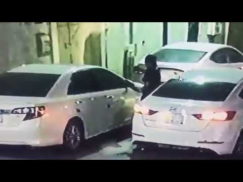 شاهد لص يسرق سيارة بطريقة غريبة في الرياض