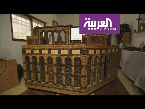 شاهد تحف من قشر البيض ونوى التمر