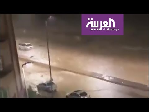 شاهد مصر تشهد أمطارًا غزيزة نادرة تغلق القاهرة وضواحيها