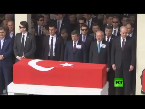 رئيس الوزراء التركي يشارك في تأبين ضحايا تفجير أنقرة الأخير