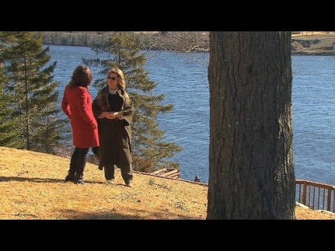 serene canadian island courts