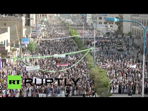 thousands rally in yemeni capital blast saudiled airstrikes