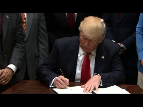 trump signs offshore drilling