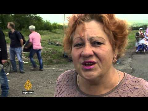 ukraine town holds memorial for mh17 victims