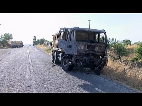 2 turkish soldiers killed for bombing of kurdish militants