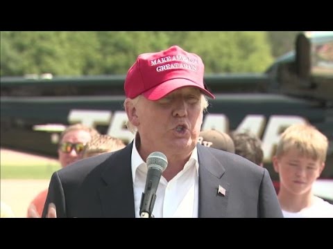 trump criticises jeb at iowa state fair