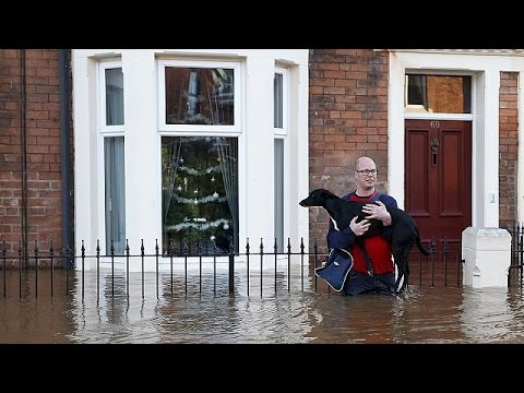 britain organises emergency response to flooding