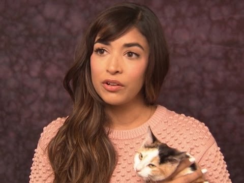 hannah simone stands up