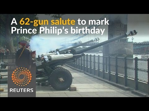 gun salute marks prince philips