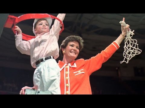 legendary coach pat summitt dead at 64