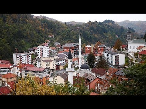 serb nationalist is elected srebrenica mayor