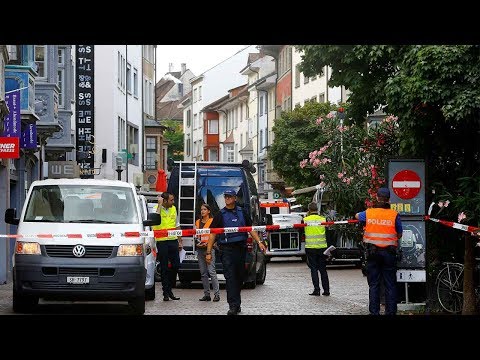 at least 5 injured in chainsaw attack