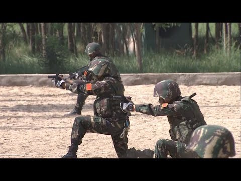 elite chinese commandos make public debut