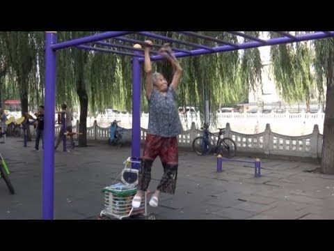 80yearold impresses with gymnastics routine