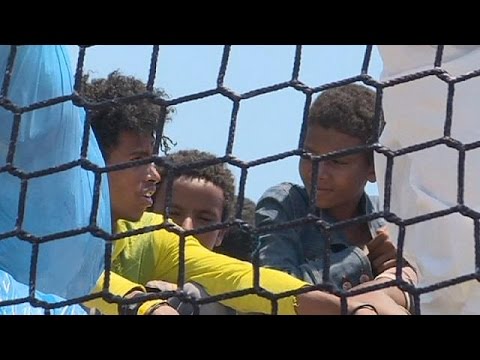 european ships rescue 4000 migrants