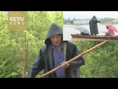 70yearold voluntarily punts a boat to save people