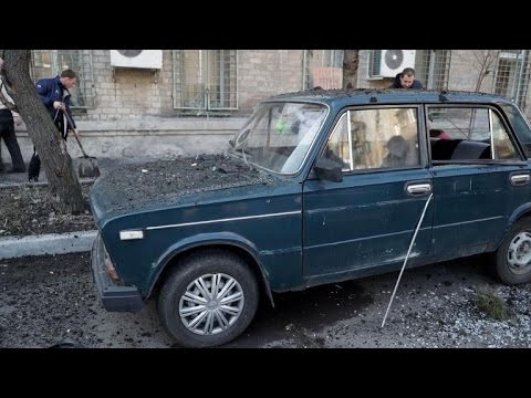 shelling hits central donetsk