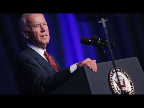 biden makes more moves toward 2016