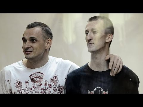 sentsov sings ukrainian anthem