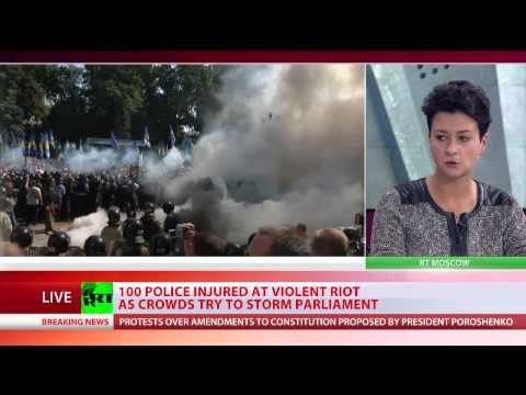 1 dead as ukraine parliament protest escalates