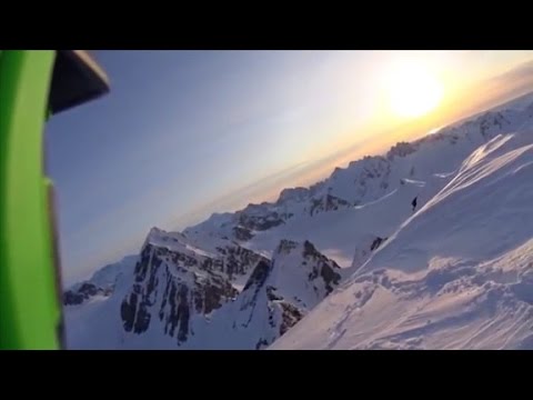 see skiers terrifying 1600foot