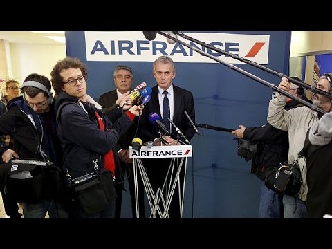 fake bomb forces air france flight