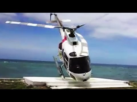 helicopter comes flying